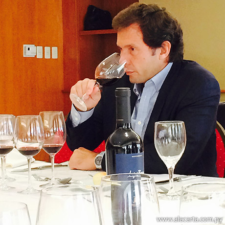 El enólogo Alberto Arizu presentó en Paraguay la cosecha 2009 del vino más importante de Luigi Bosca